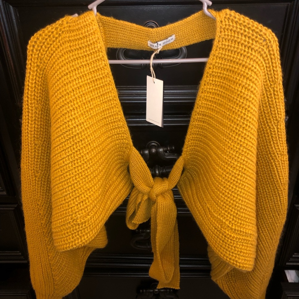 Women moonriver exclusive shrug